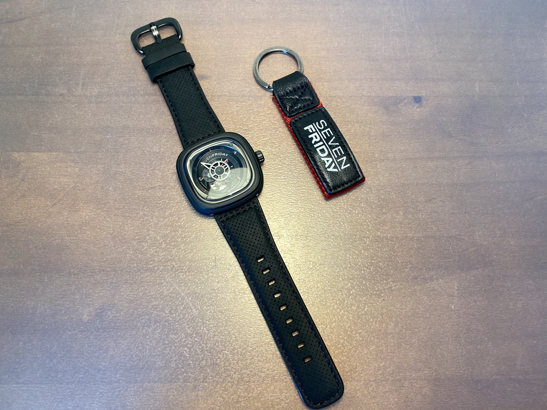 SEVENFRIDAY watch P3/01 men's  - Luxury Watch Holder For Men recension och pris