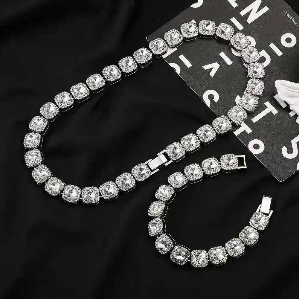 Luxury Wristwatch Necklace Bra - Luxury Watch Miami recension och pris